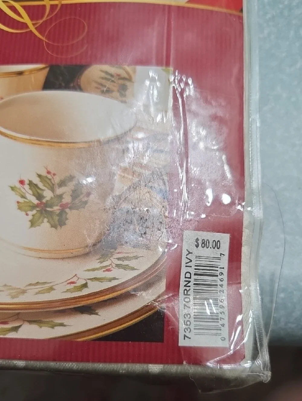 Lenox Holiday Holly Ivory Tablecloth with Red Berries and Green Leaves